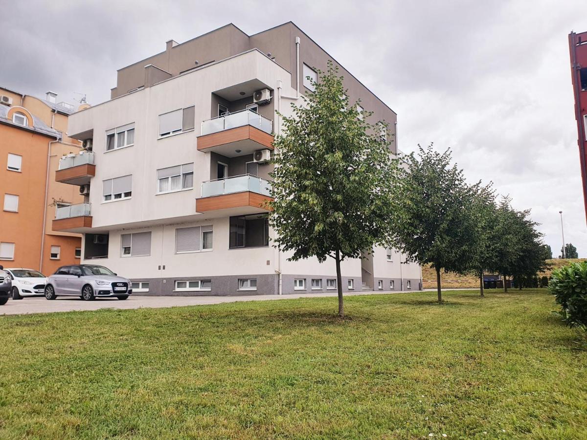 Apartment I Love Zagreb, Free Private Parking Bagian luar foto